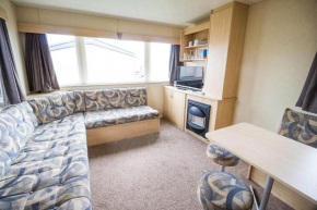 Lovely 8 Berth Caravan in Scratby